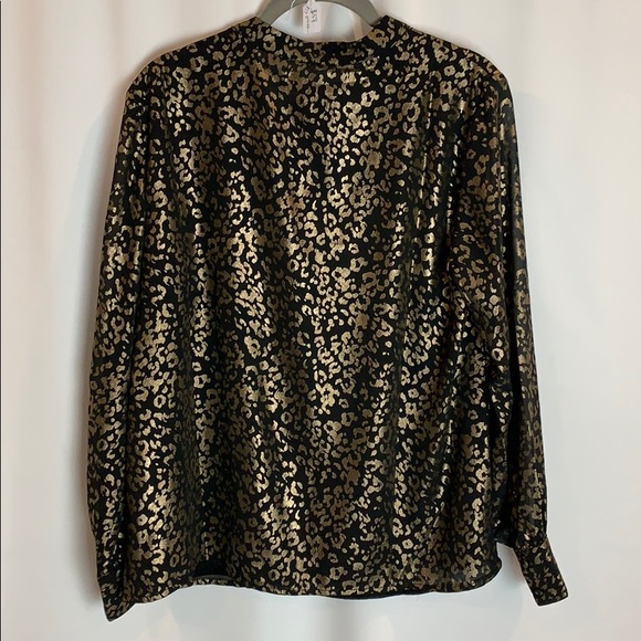Leopard print blouse with tie neck. - Picture 5 of 8